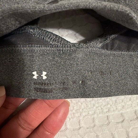 Under Armour Gray Sports Bra with Criss-Cross Straps - Picture 4 of 5